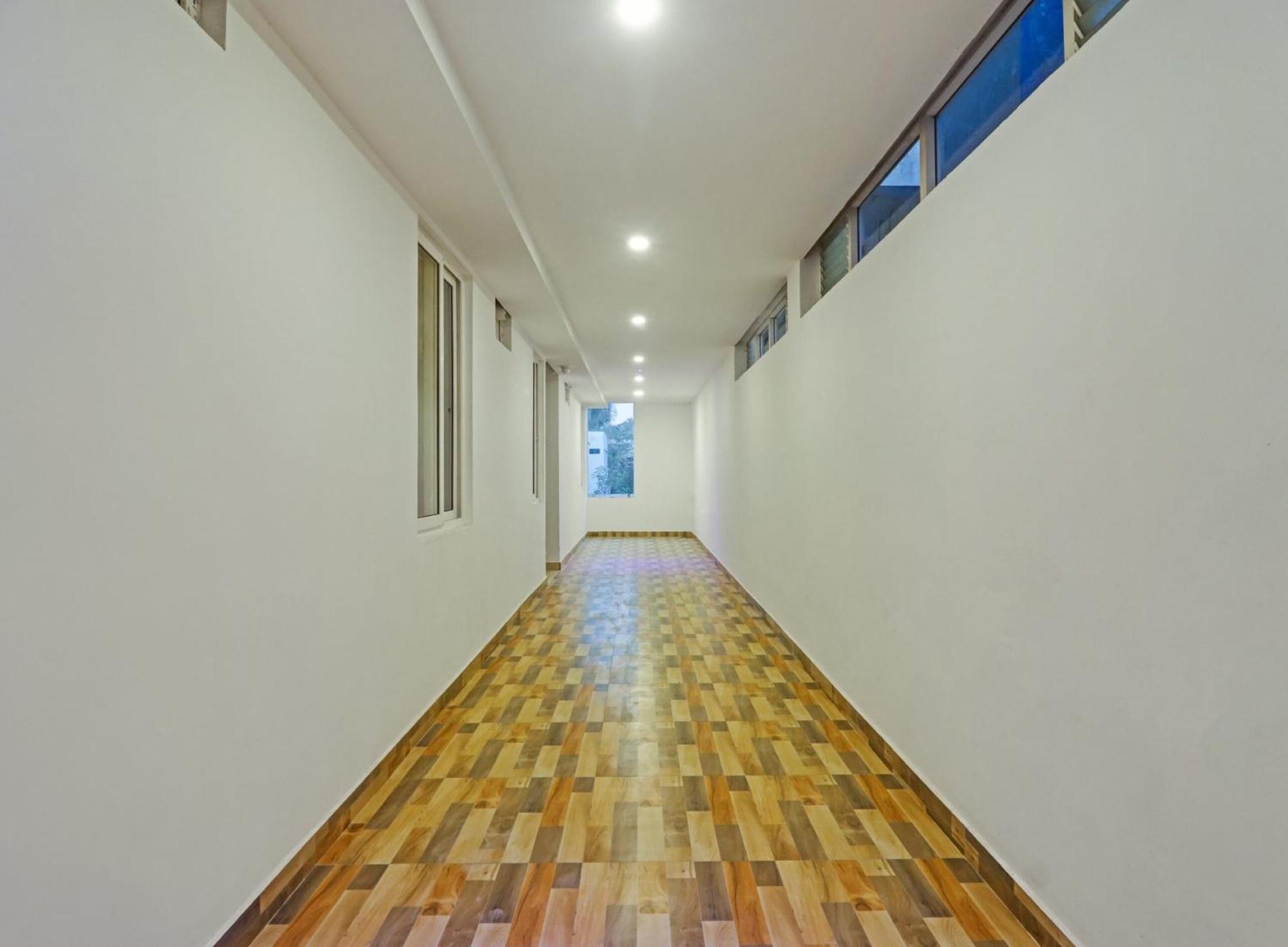 Townhouse Che Sigma Hotel Hyderabad Eksteriør billede