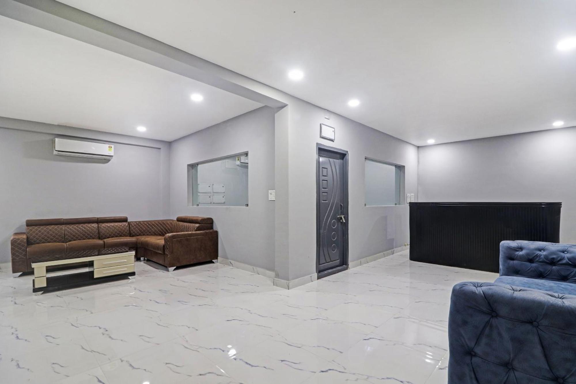 Townhouse Che Sigma Hotel Hyderabad Eksteriør billede