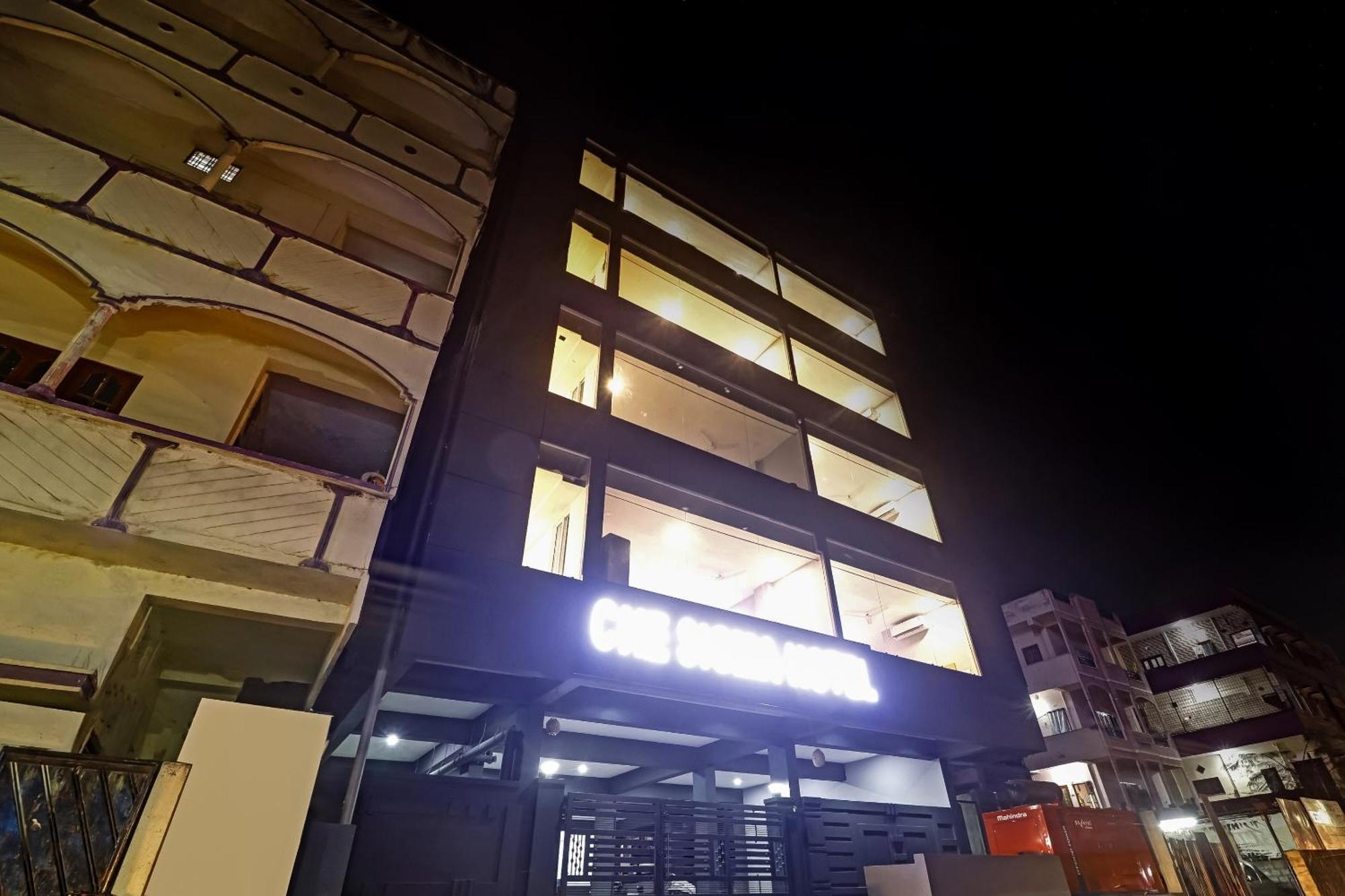Townhouse Che Sigma Hotel Hyderabad Eksteriør billede